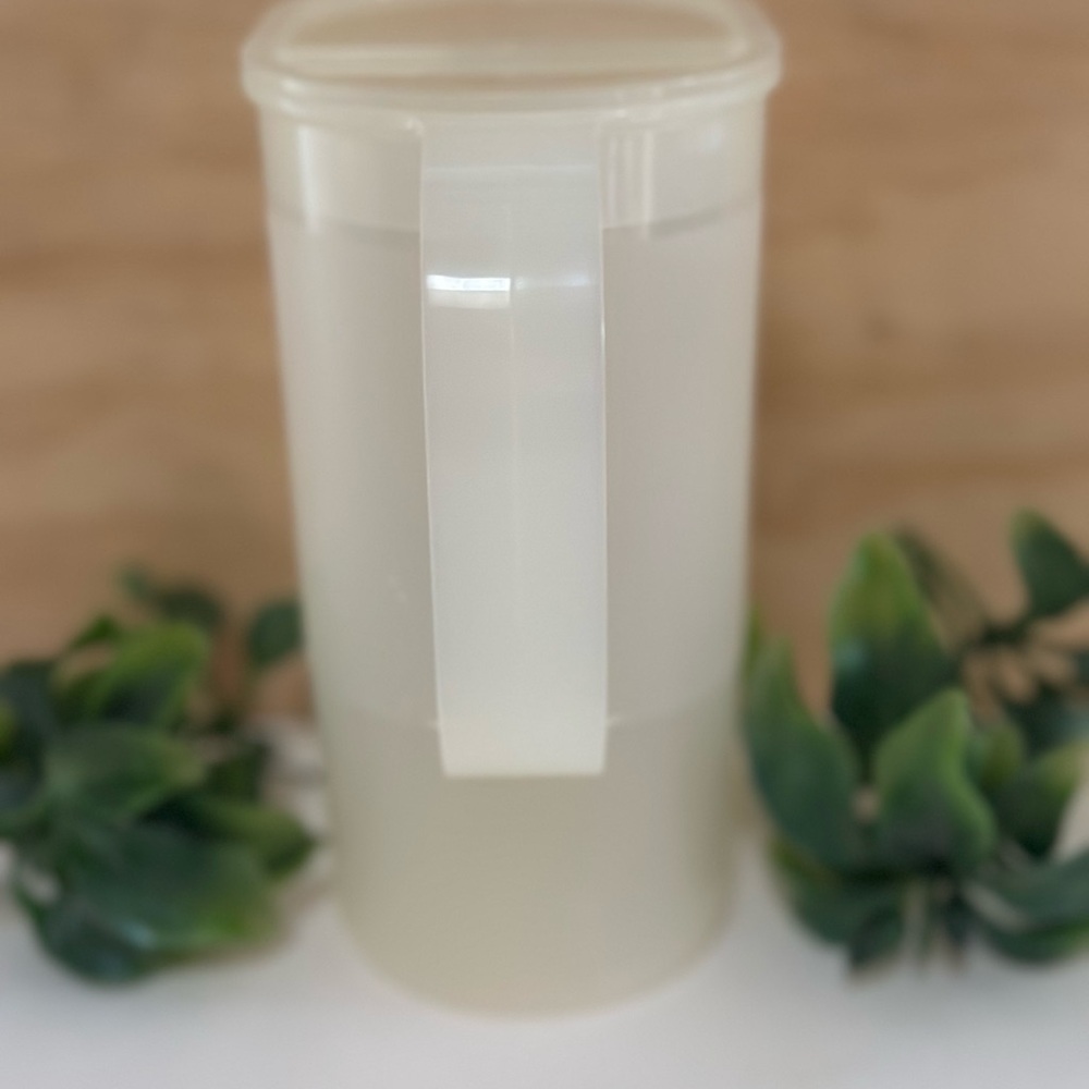 Vintage Tupperware 1-Qt Slim Fridge Door Pitcher Clear #1529-9 - Picture 4 of 7